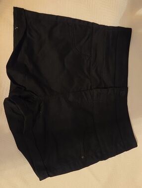 Tinseltown Black High-Waist Stretch Women's Shorts